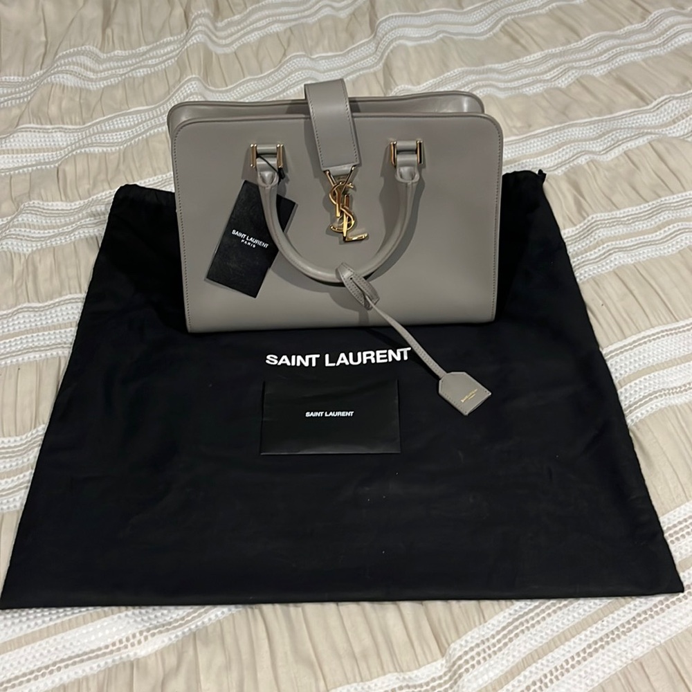BRAND NEW, REAL & ORIGINAL YSL BEAUTIFUL OYSTER GRAY HANDBAG WITH YSL POUCH